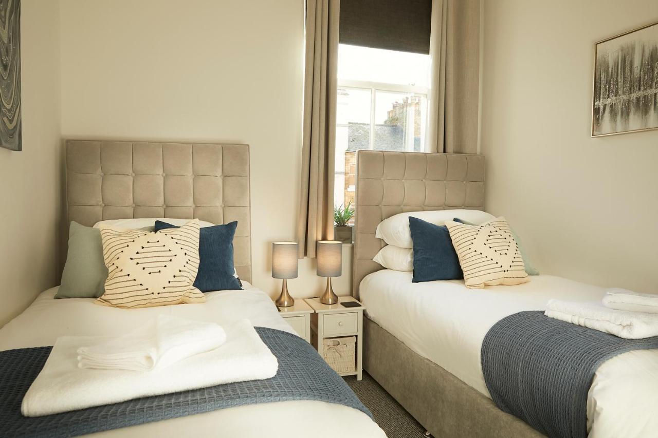 Sea View Serenity Breath Taking Sea View Sleeps 4 Скарборо Экстерьер фото