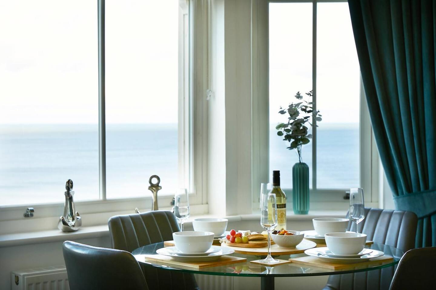 Sea View Serenity Breath Taking Sea View Sleeps 4 Скарборо Экстерьер фото