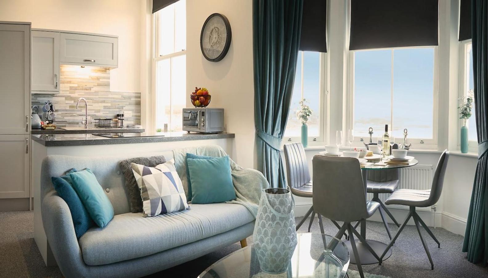 Sea View Serenity Breath Taking Sea View Sleeps 4 Скарборо Экстерьер фото